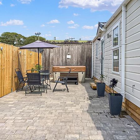 Stream Valley Holiday Park Penzance Bagian luar foto